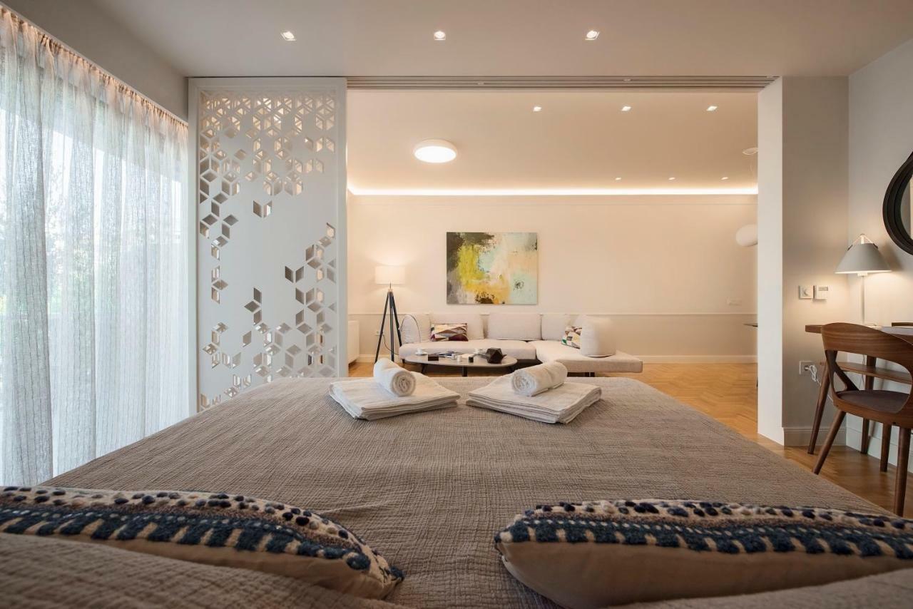 Chic Central Athens Apartment At Mavilli Sq. Екстериор снимка